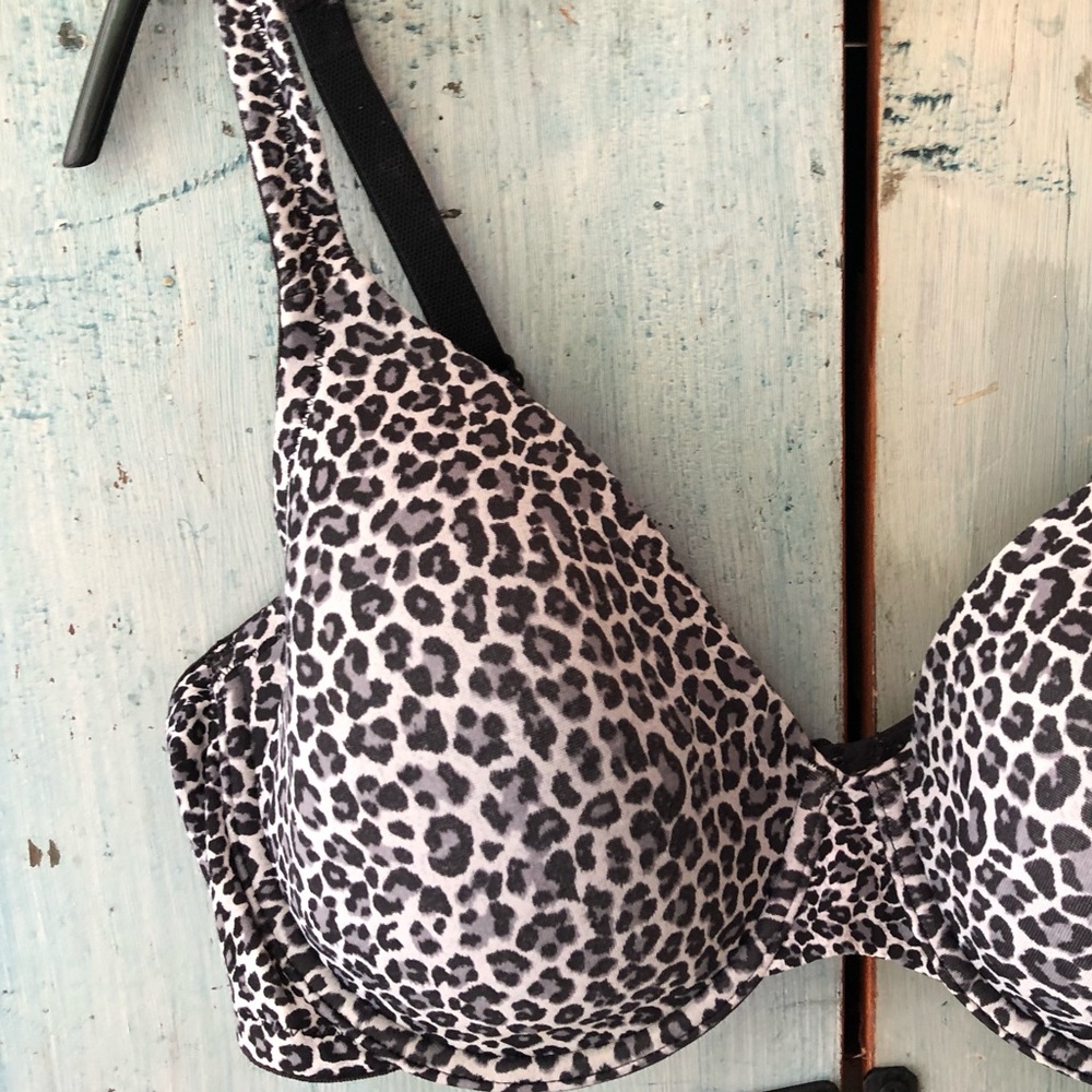Soma smooth soft cup underwire black, white, gray animal print bra, Size 38D - Picture 7 of 8